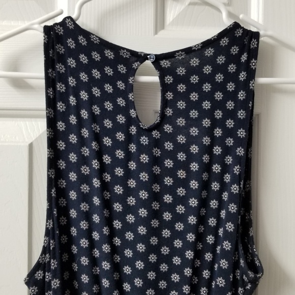 Old Navy V-neck Knee Length Dress - Navy - Picture 3 of 5